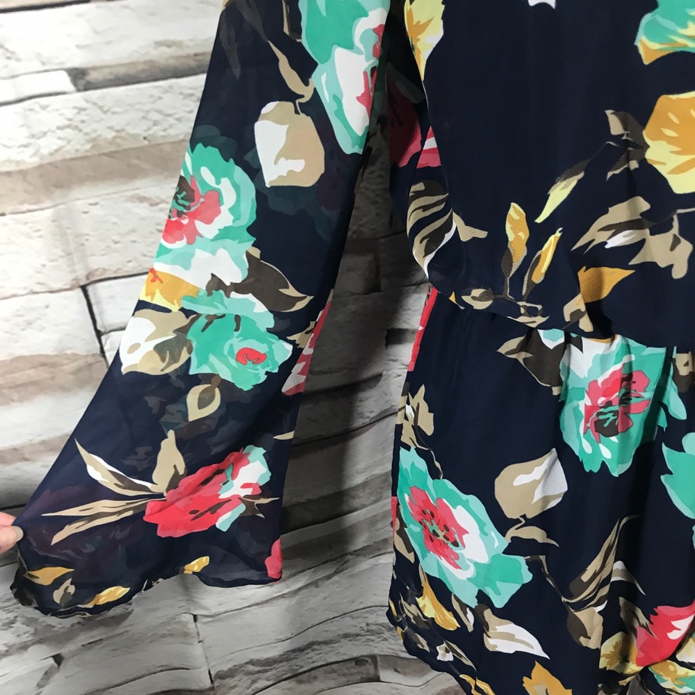 Millibon women’s romper L sheer floral w/lining - Picture 5 of 8